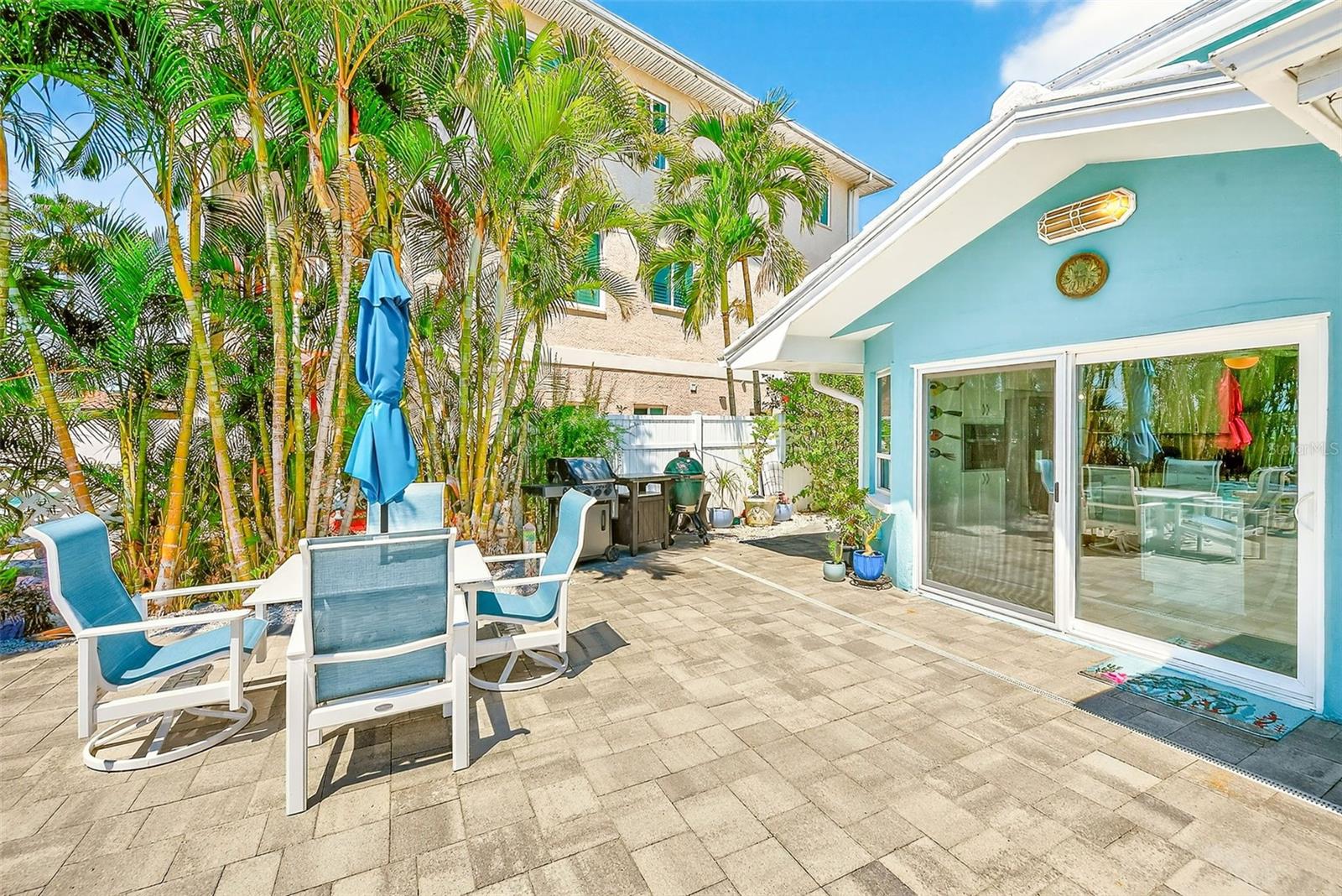 Listing photo id 47 for 441 Harbor Drive S