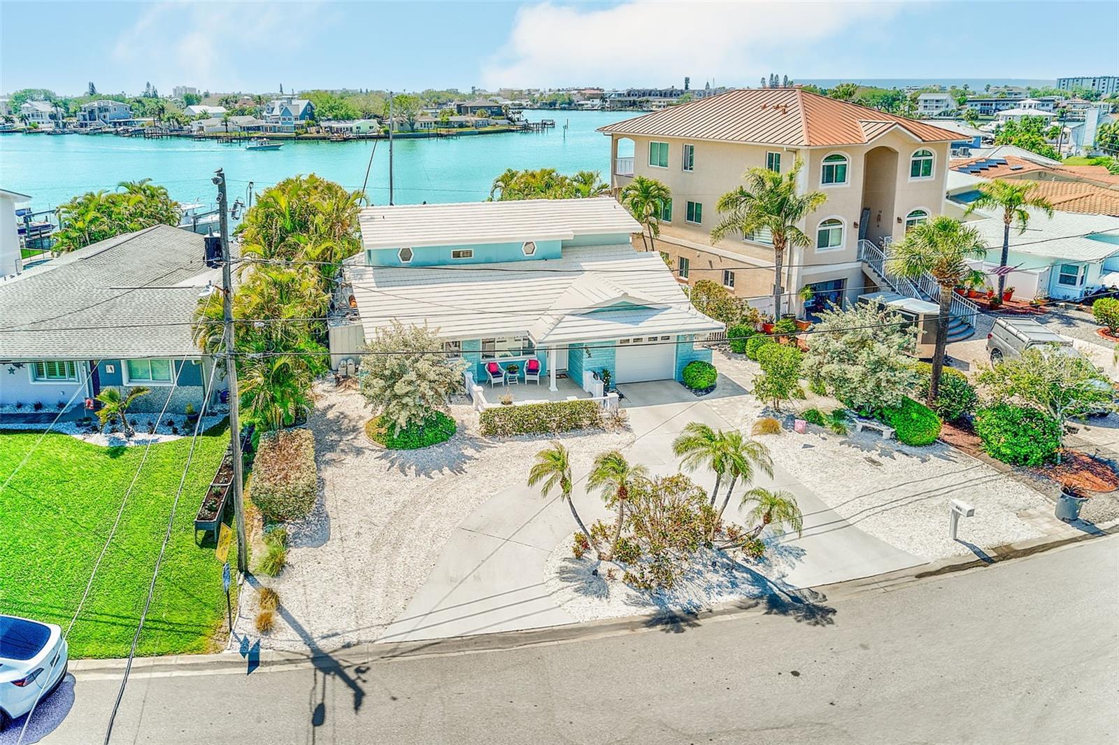 Listing photo id 50 for 441 Harbor Drive S