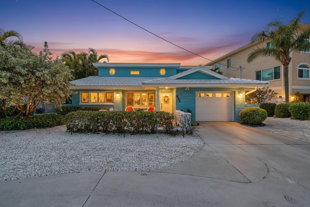 Listing photo id 59 for 441 Harbor Drive S