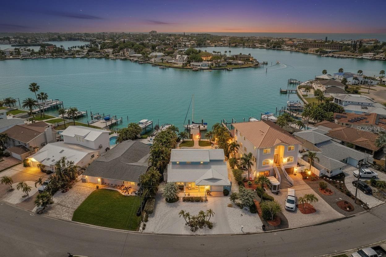 Listing photo id 61 for 441 Harbor Drive S