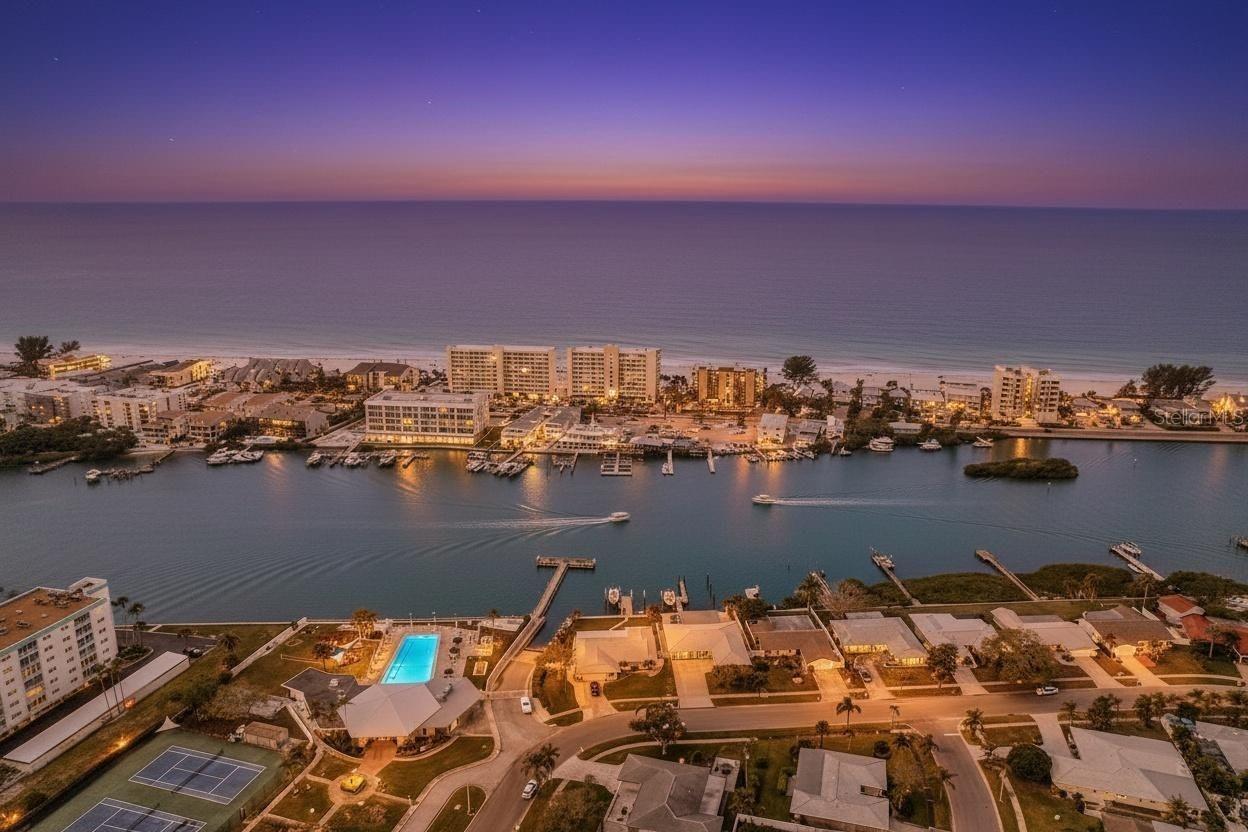 Listing photo id 63 for 441 Harbor Drive S