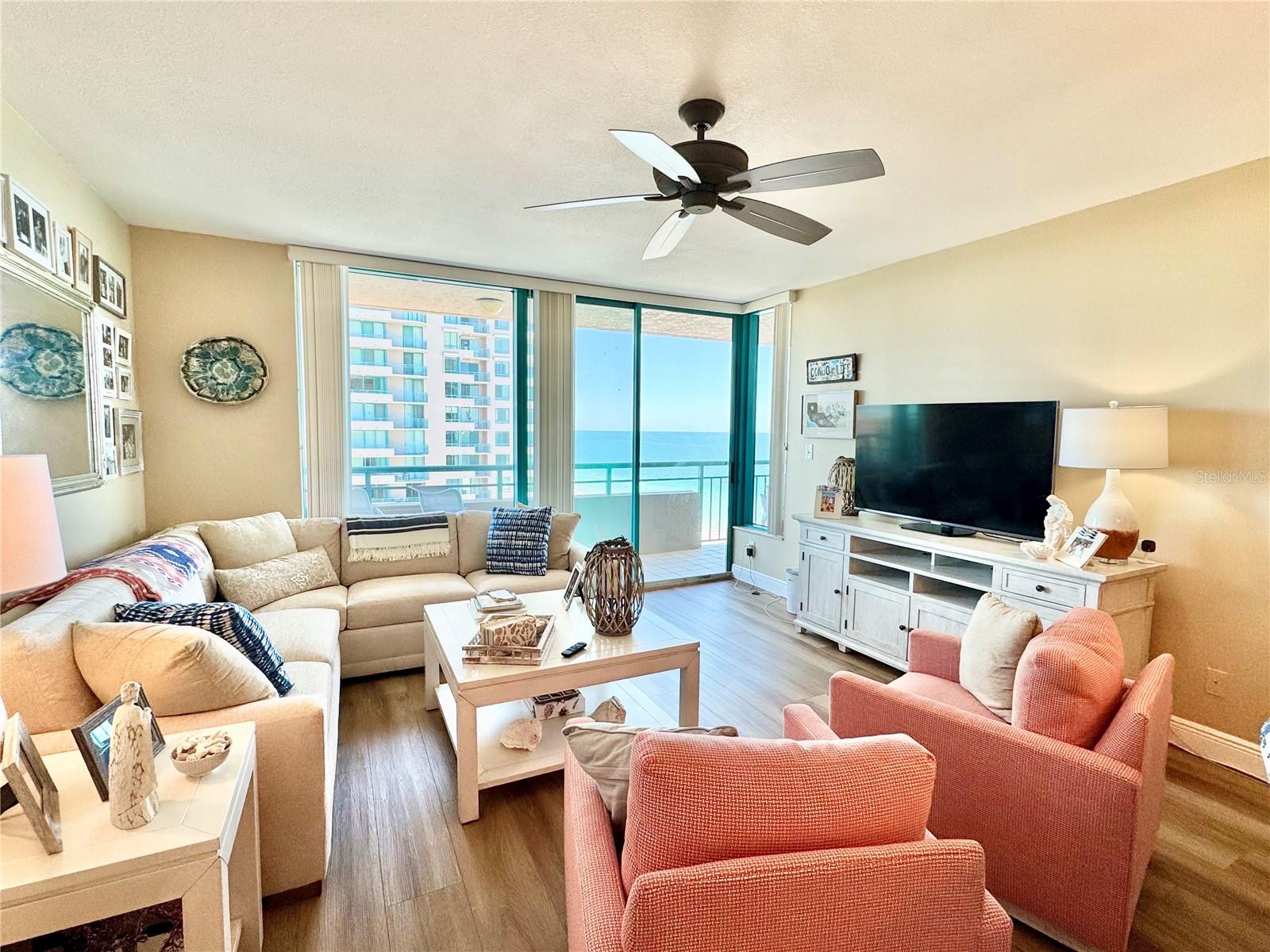 Image 12 of 64 For 1520 Gulf Boulevard 1403