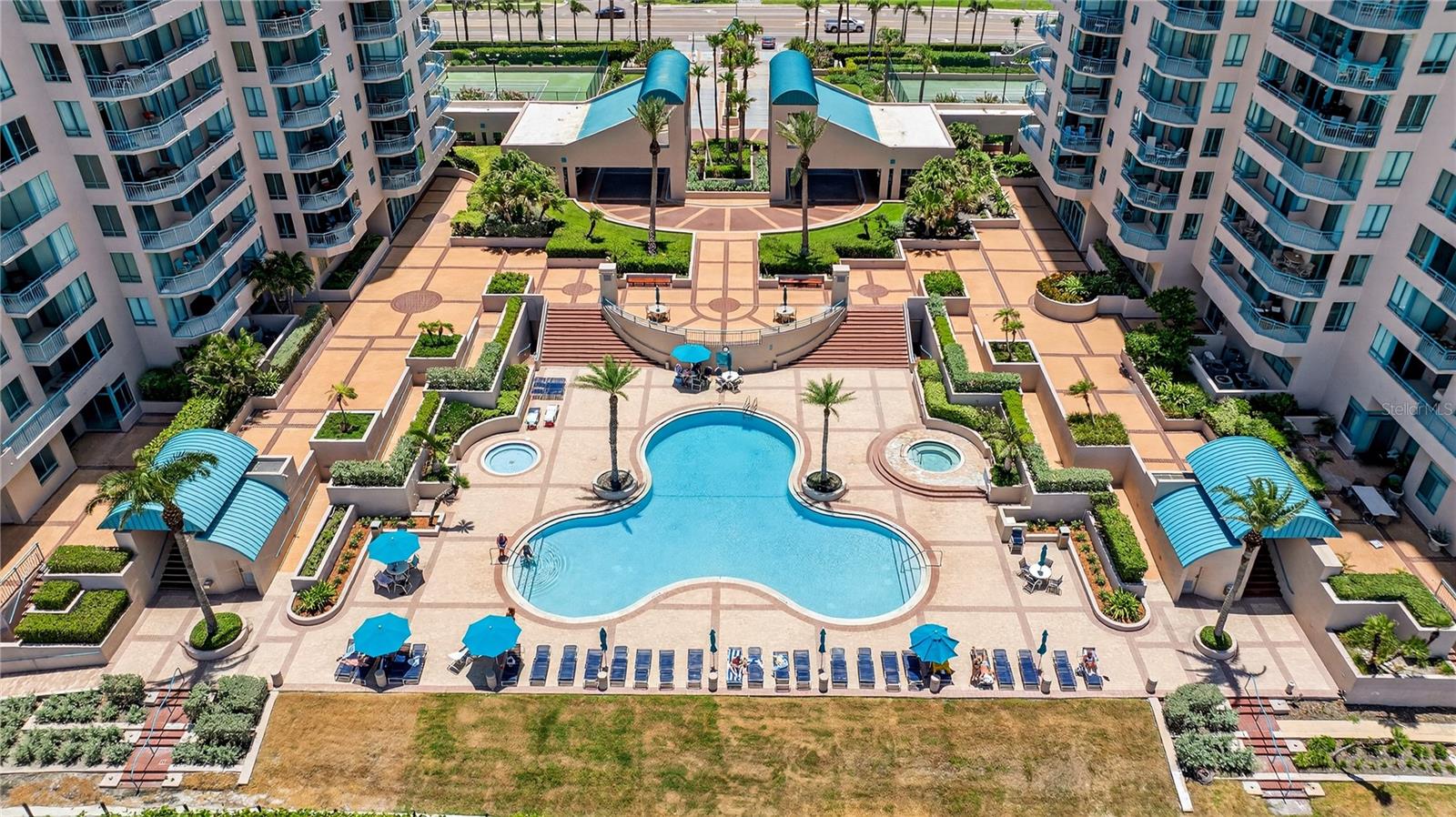 Image 44 of 64 For 1520 Gulf Boulevard 1403