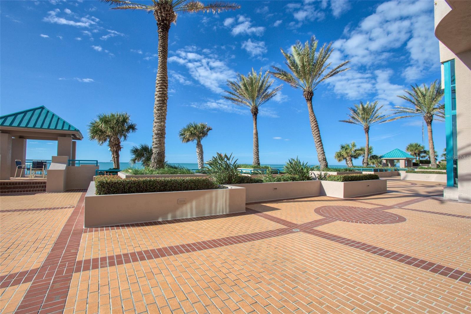 Image 51 of 64 For 1520 Gulf Boulevard 1403