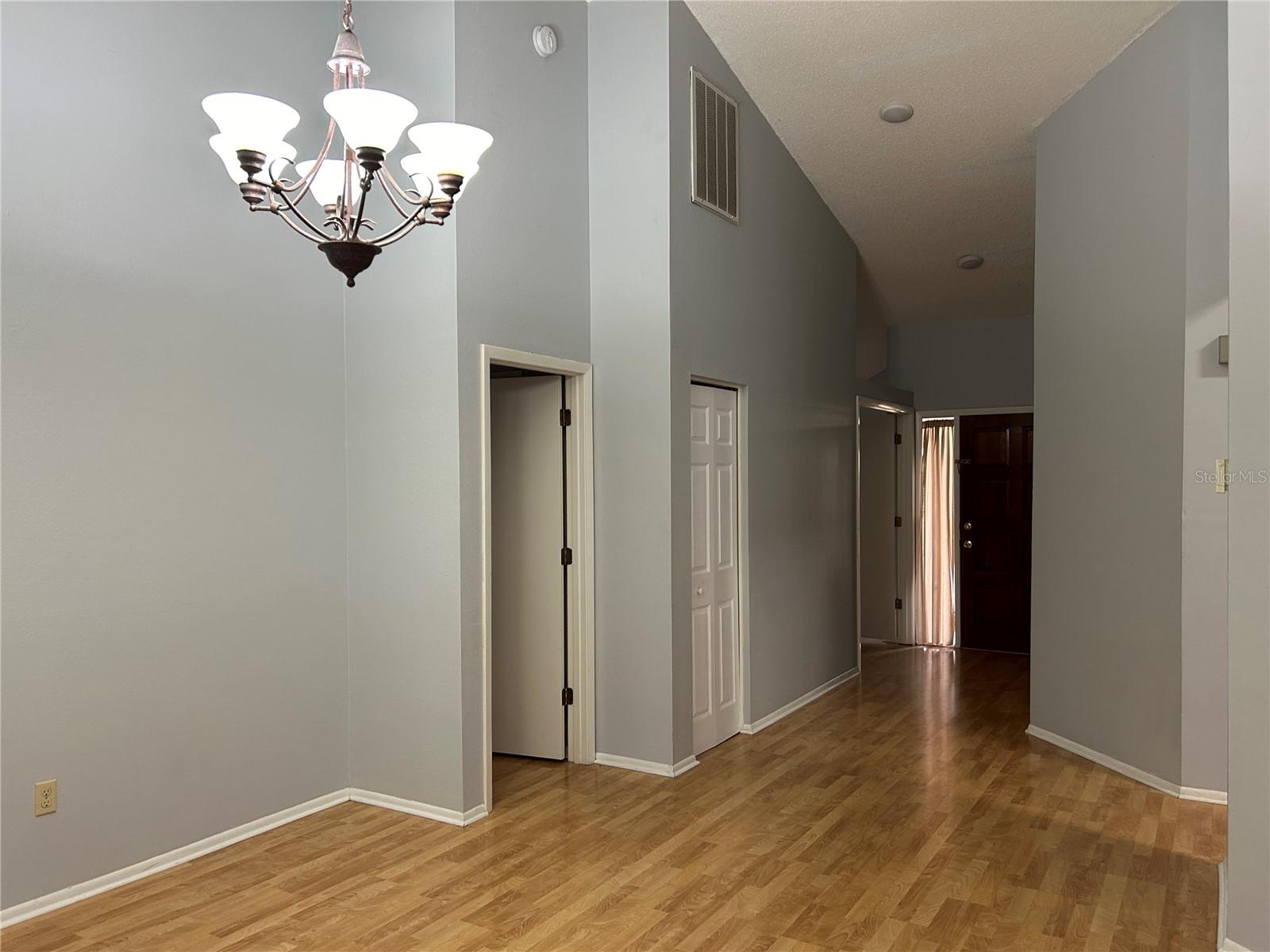 Image 13 of 31 For 8718 Imperial Court