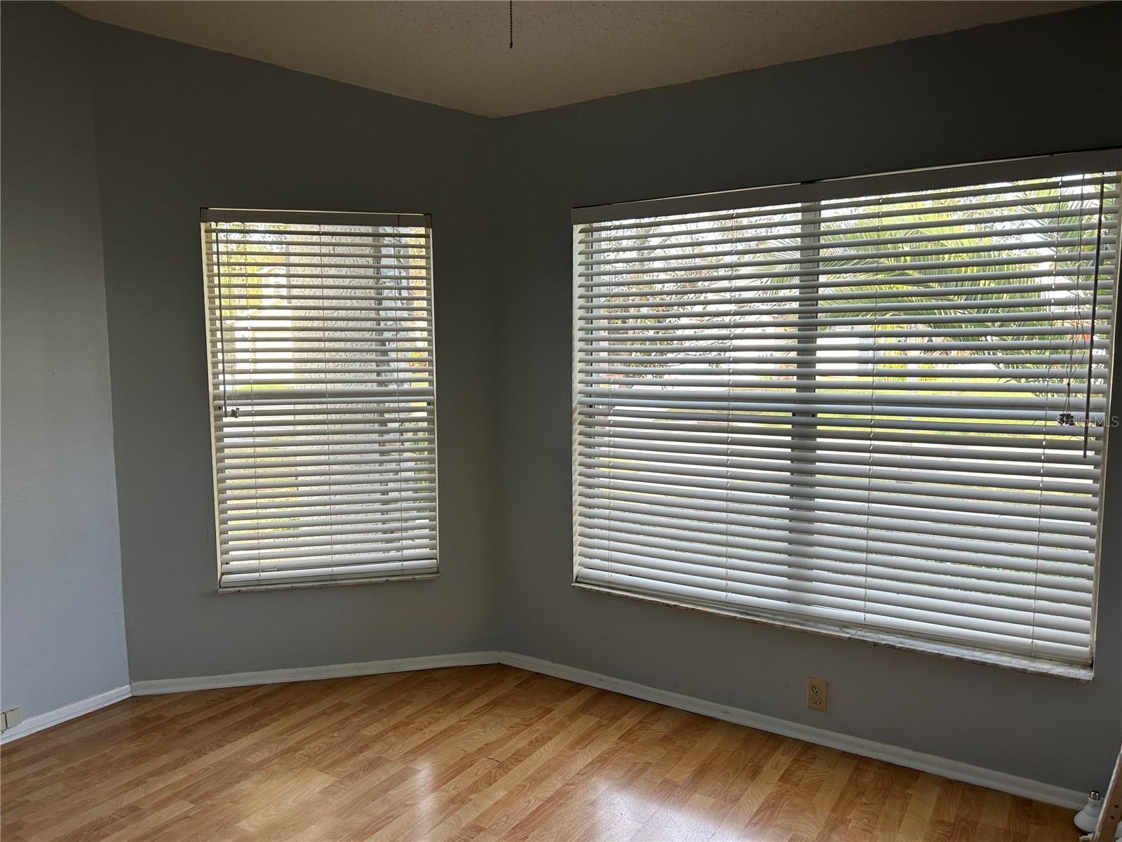 Image 18 of 31 For 8718 Imperial Court