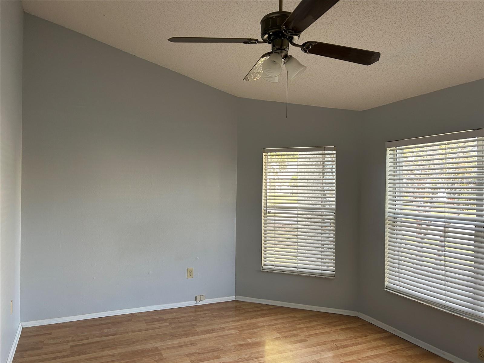 Image 19 of 31 For 8718 Imperial Court