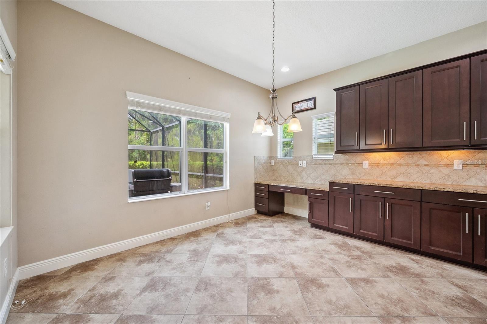 Image 16 of 71 For 5117 Longspur Court