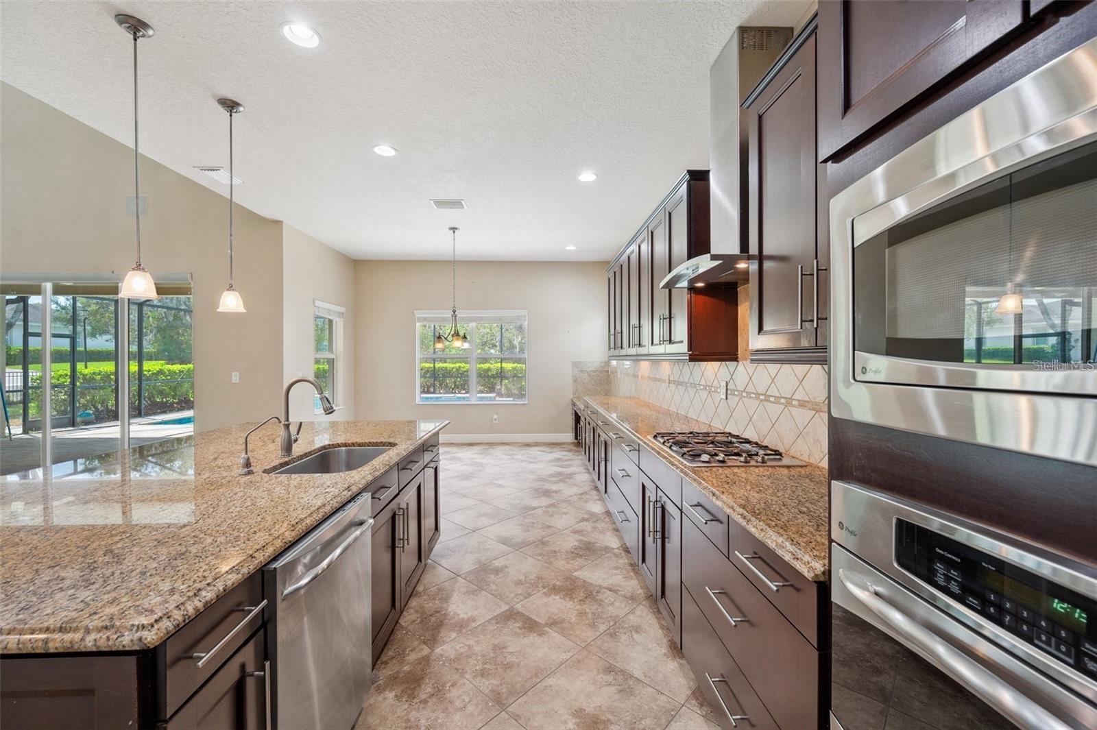 Image 20 of 71 For 5117 Longspur Court