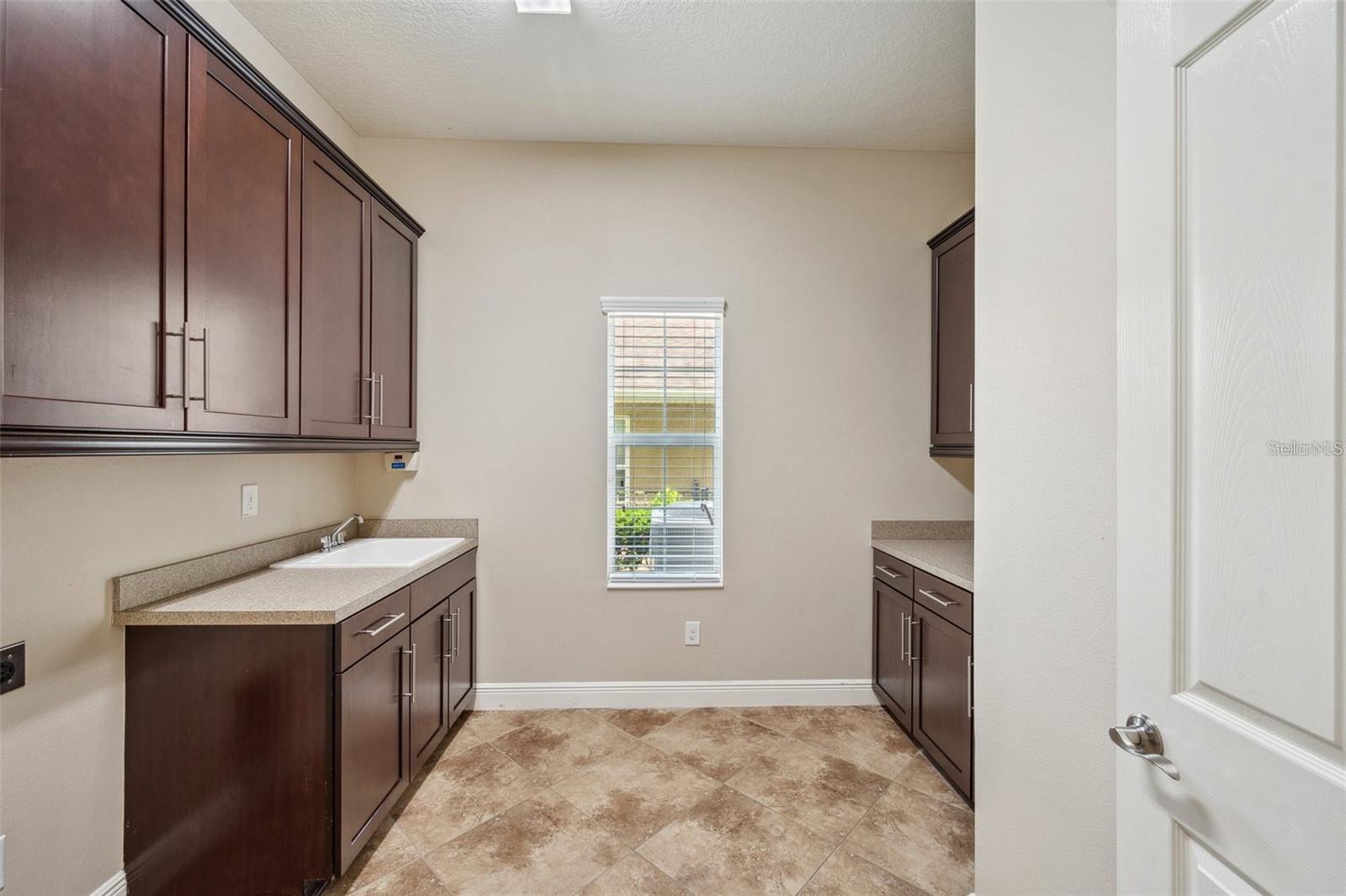 Image 24 of 71 For 5117 Longspur Court