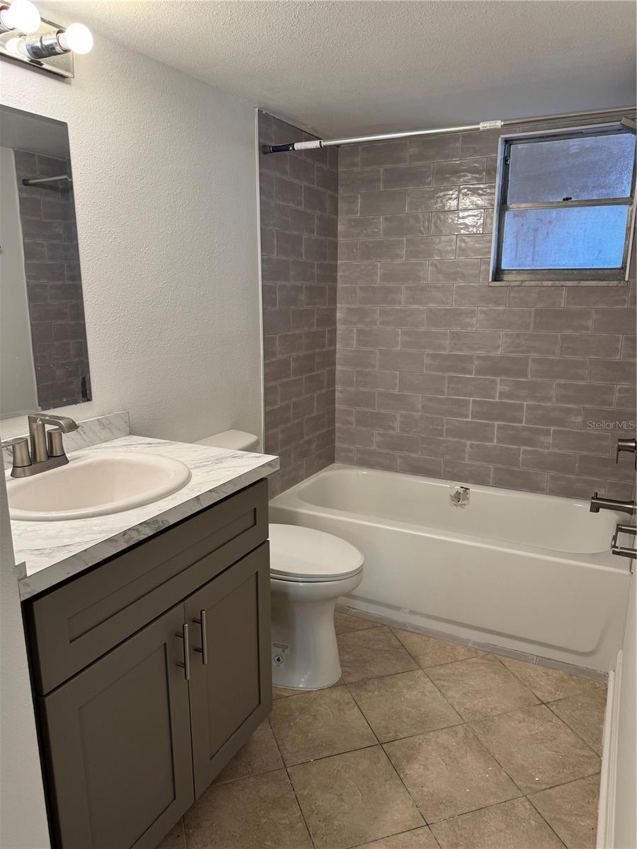 Image 8 of 11 For 5154 Turquoise Lane 102