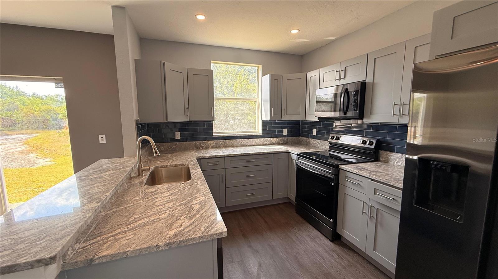 Image 5 of 19 For 6236 Olivedale Drive