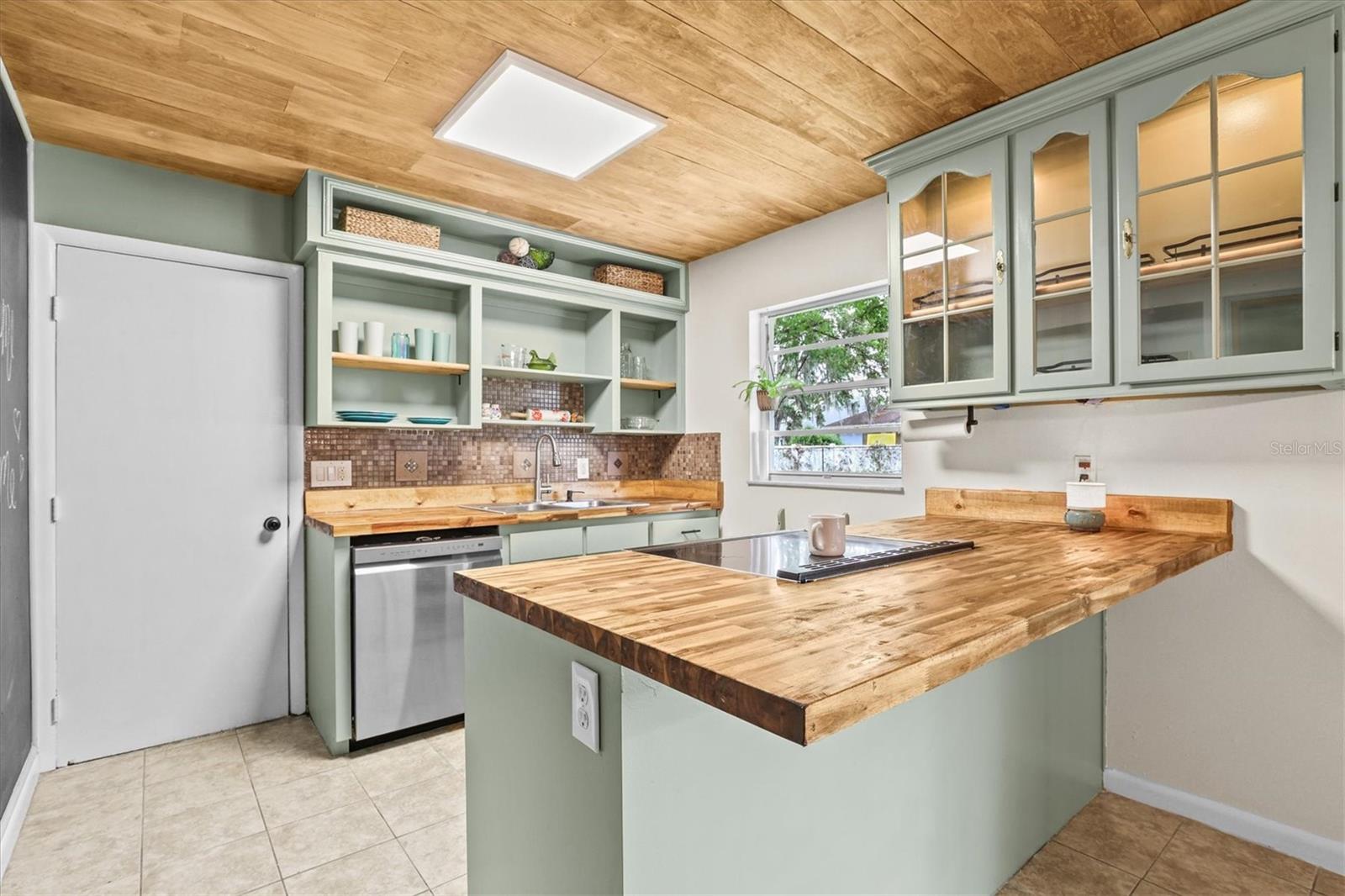 Image 15 of 46 For 1707 Hughes Drive