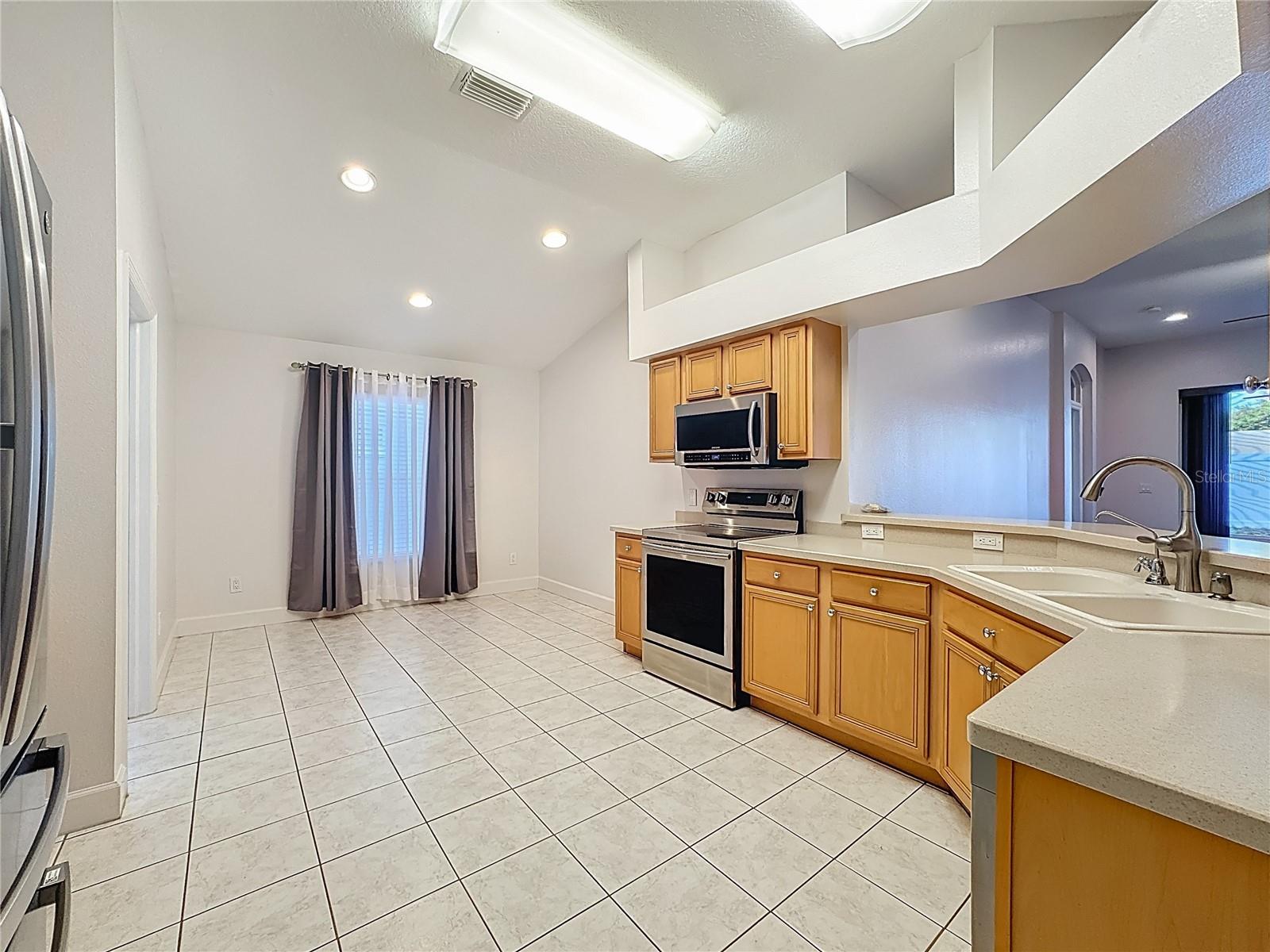 Image 10 of 47 For 9830 White Barn Way