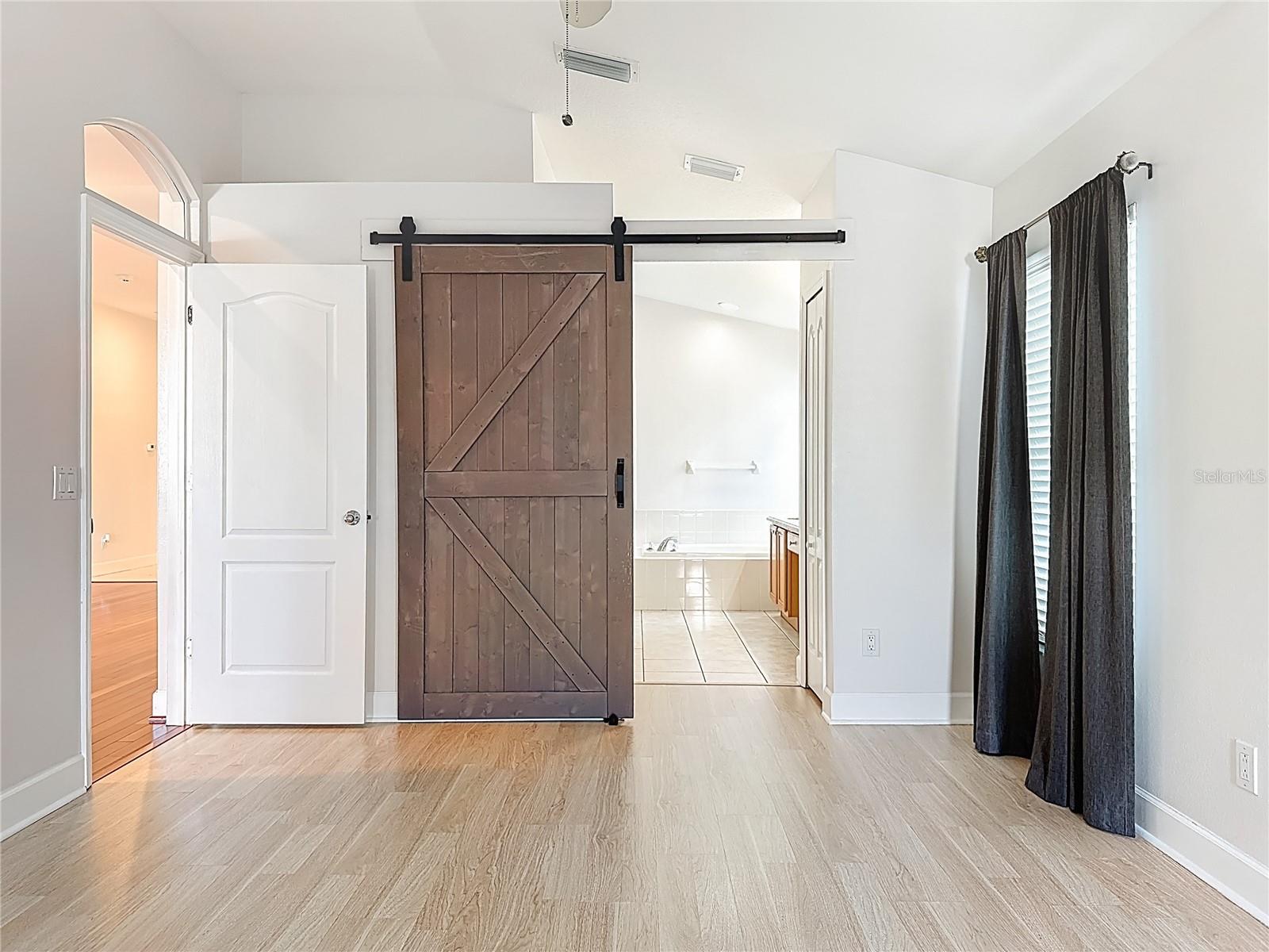 Image 32 of 47 For 9830 White Barn Way