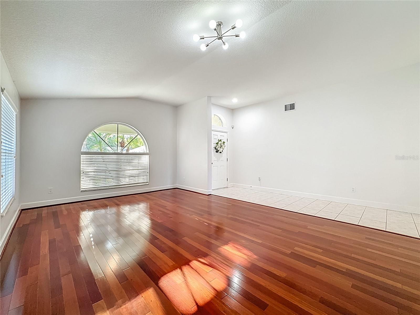 Image 7 of 47 For 9830 White Barn Way