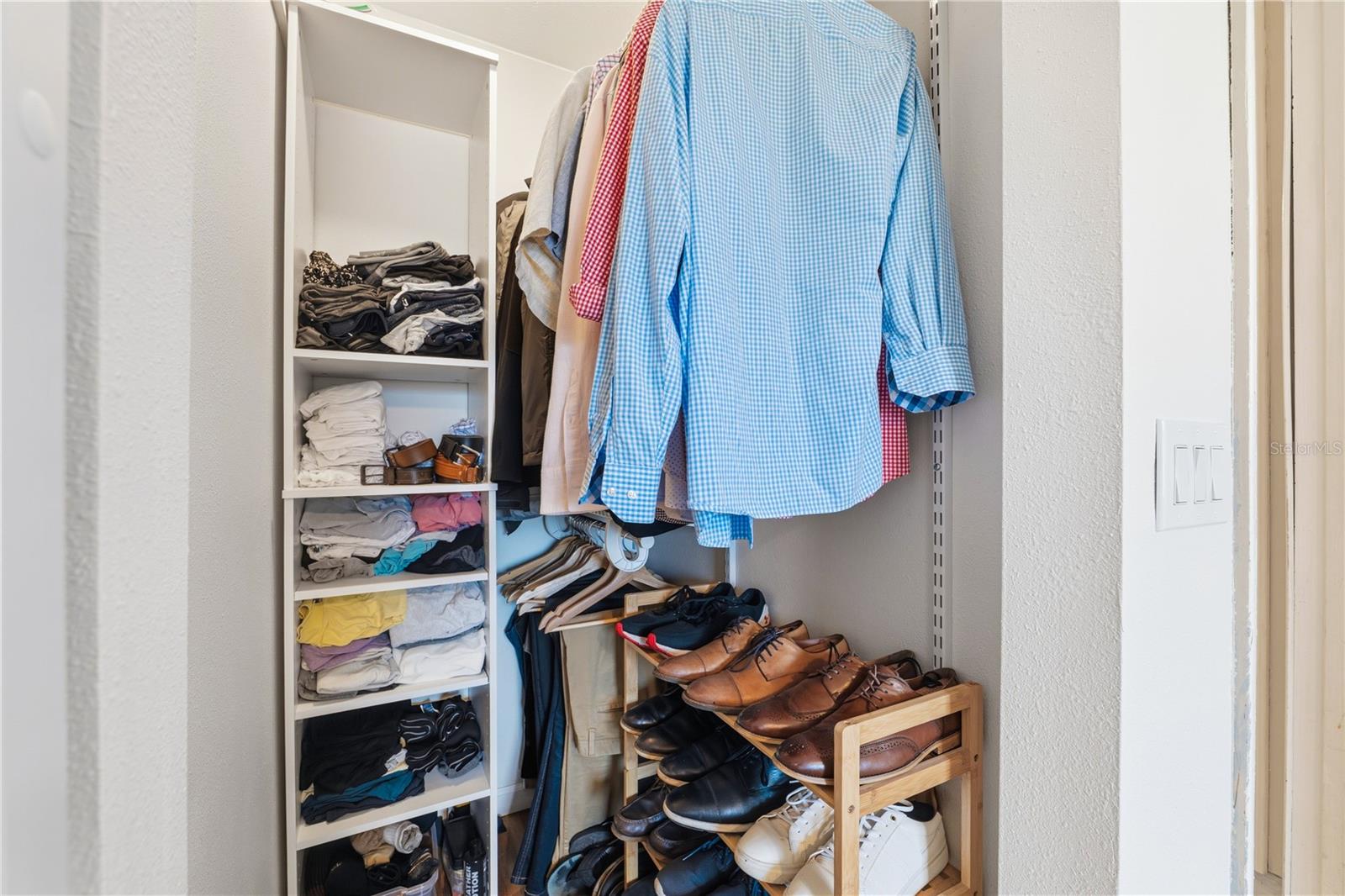 Listing photo id 11 for 39502 9th Avenue