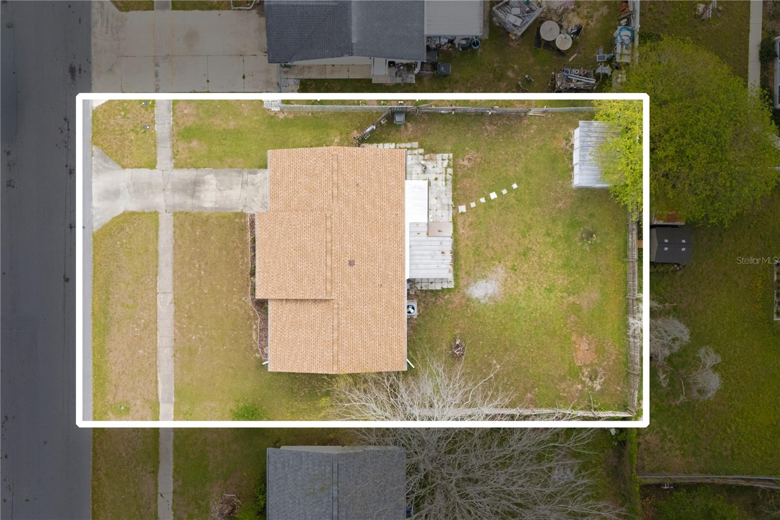 Listing photo id 24 for 39502 9th Avenue