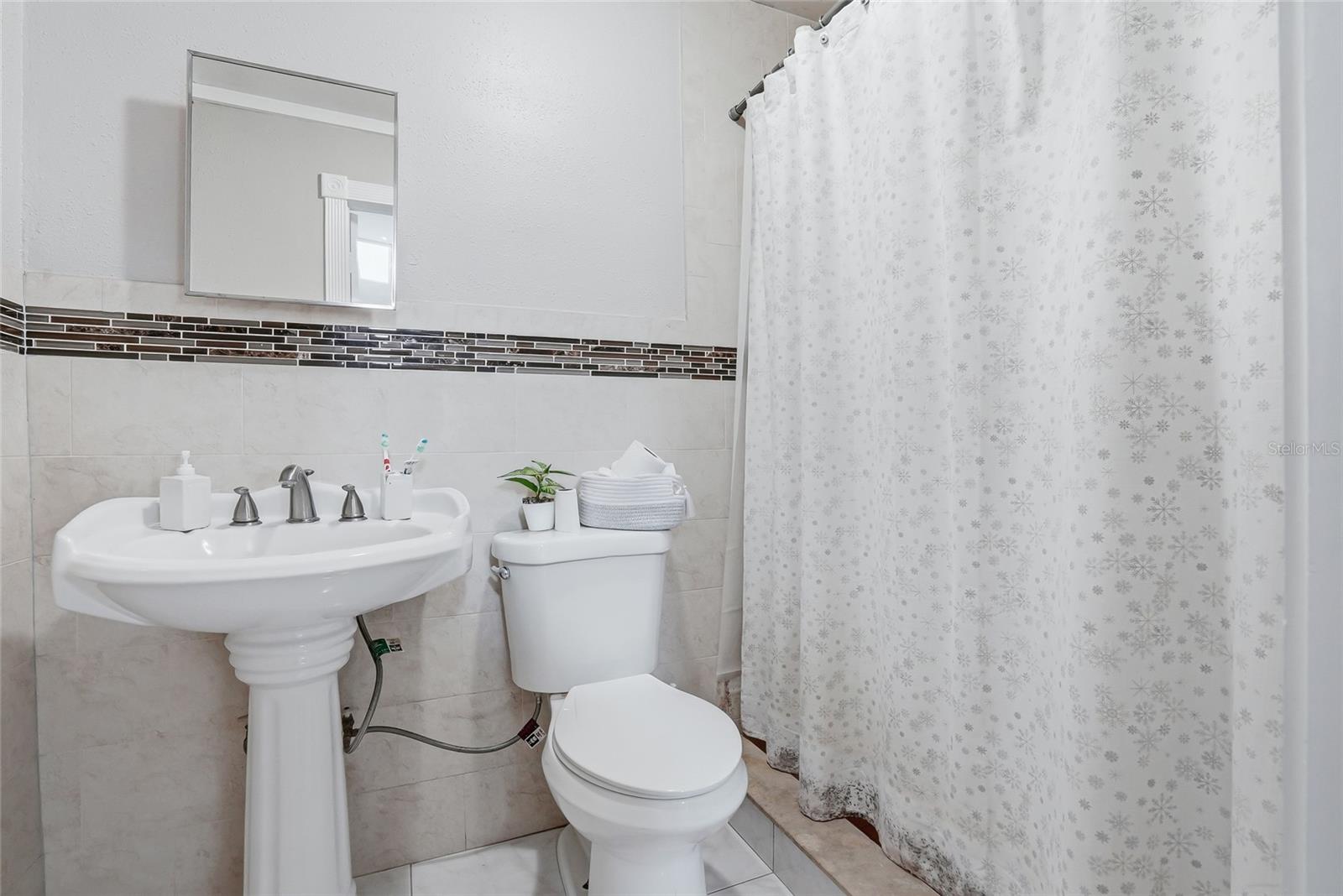 Image 34 of 41 For 3014 Wilder Avenue