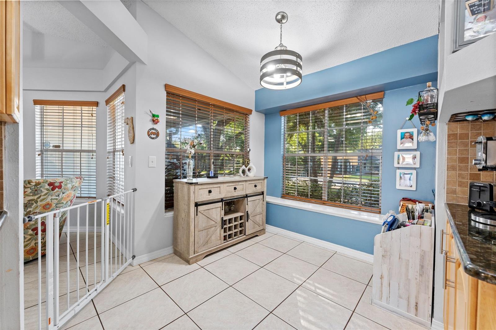 Image 15 of 55 For 956 Edgehill Drive