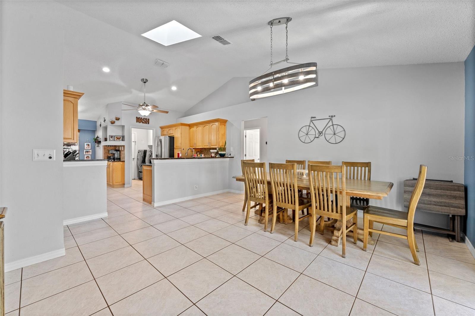 Image 21 of 55 For 956 Edgehill Drive