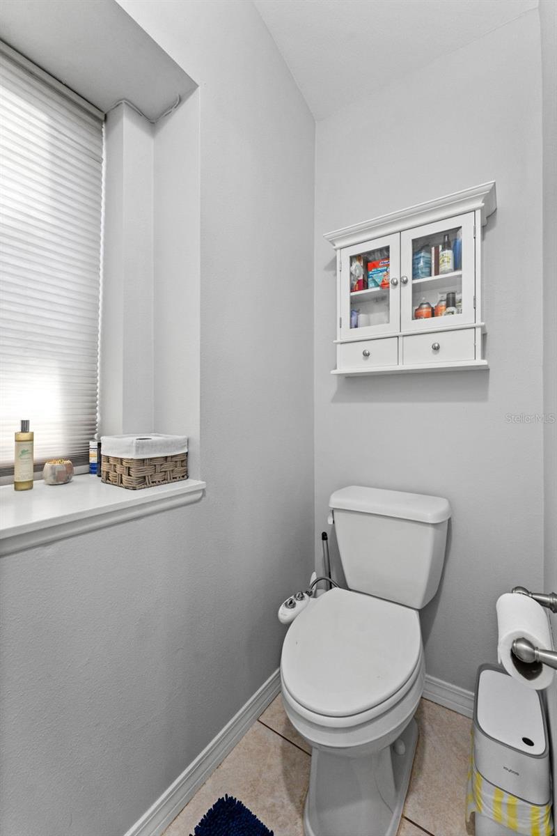 Image 33 of 55 For 956 Edgehill Drive