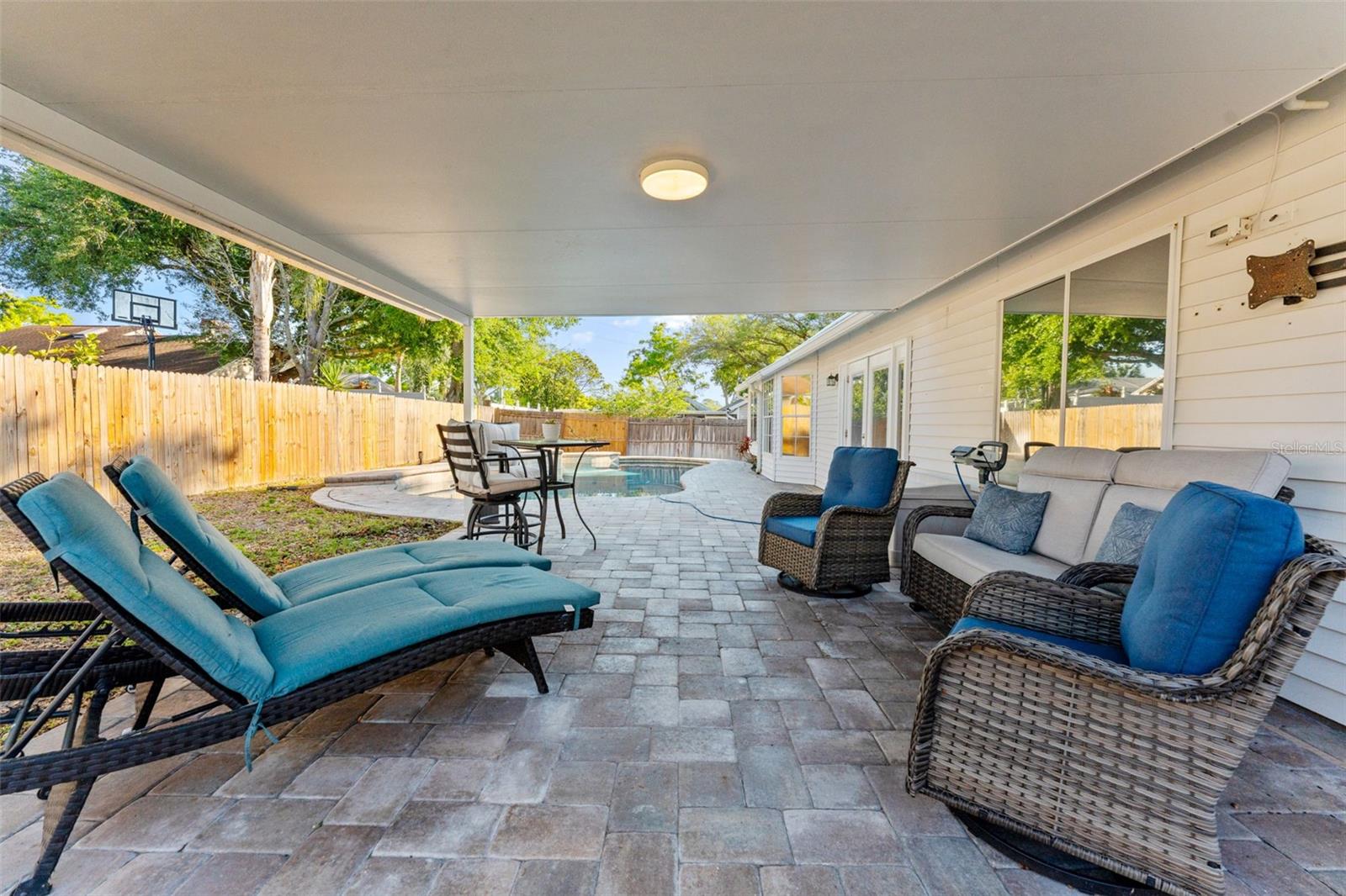 Image 42 of 55 For 956 Edgehill Drive