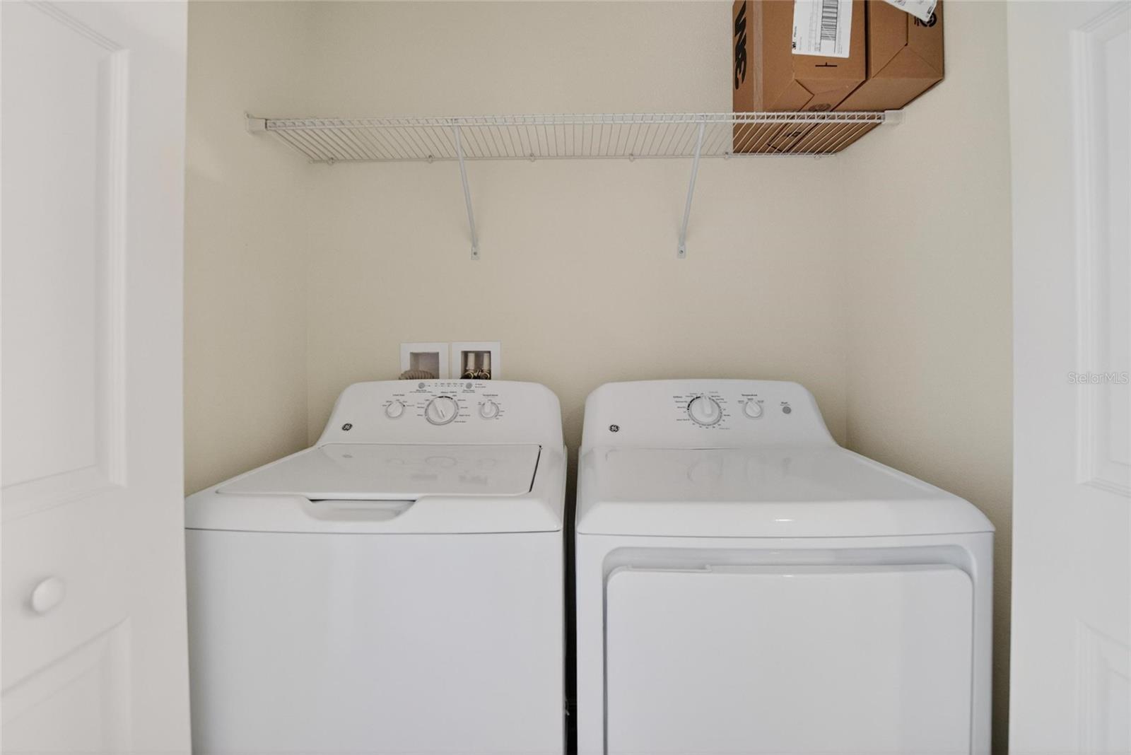 Image 4 of 40 For 8821 Walnut Gable Ct