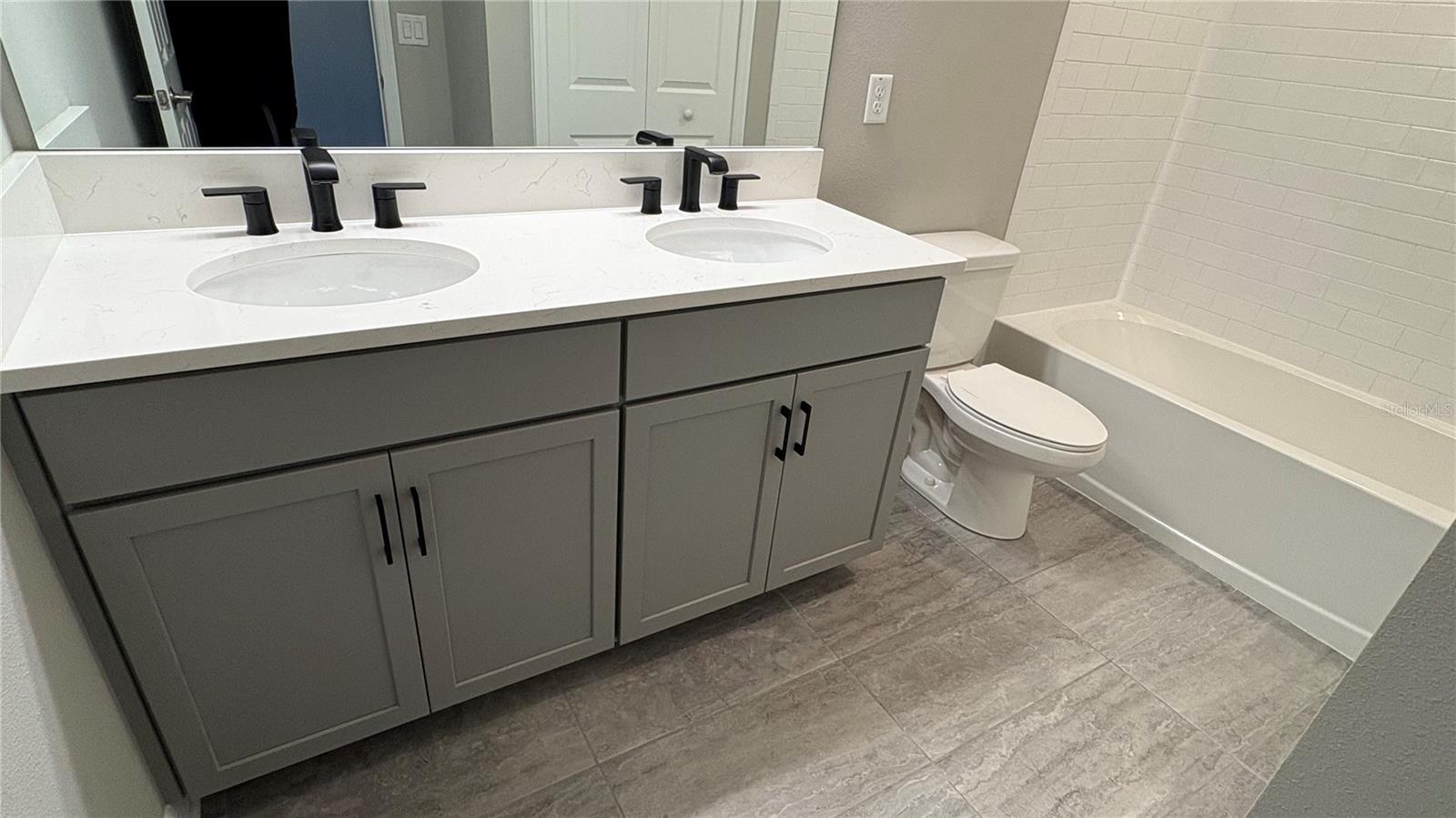 Image 22 of 38 For 2481 Stapleford Pl