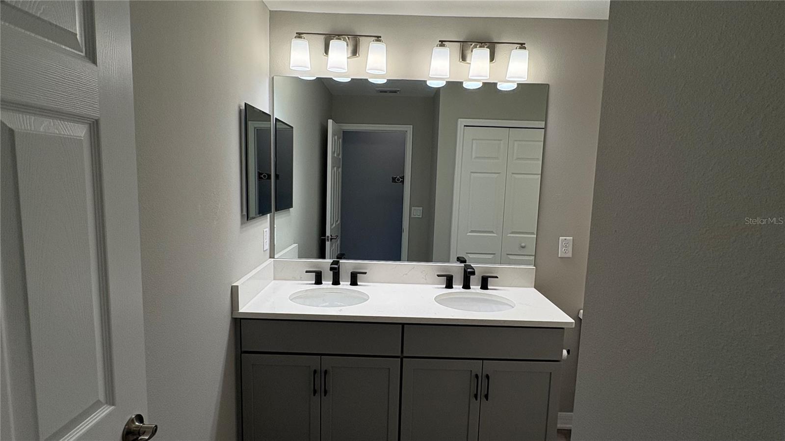 Image 25 of 38 For 2481 Stapleford Pl