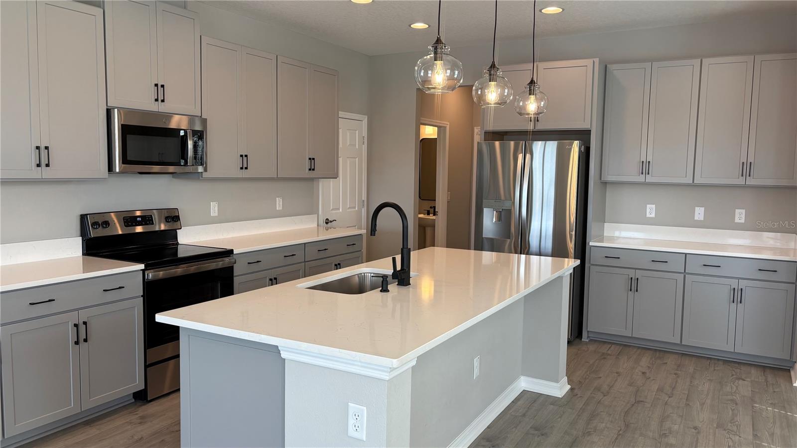 Image 6 of 38 For 2481 Stapleford Pl