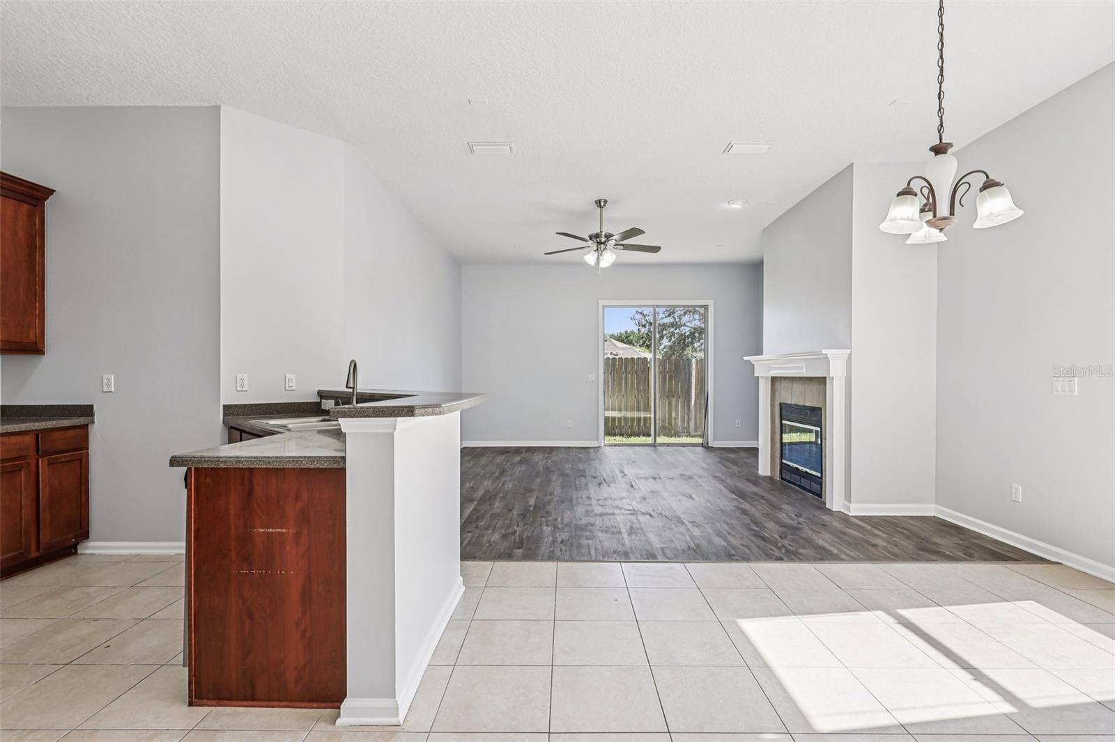 Image 12 of 40 For 5531 Huckleberry Trail S