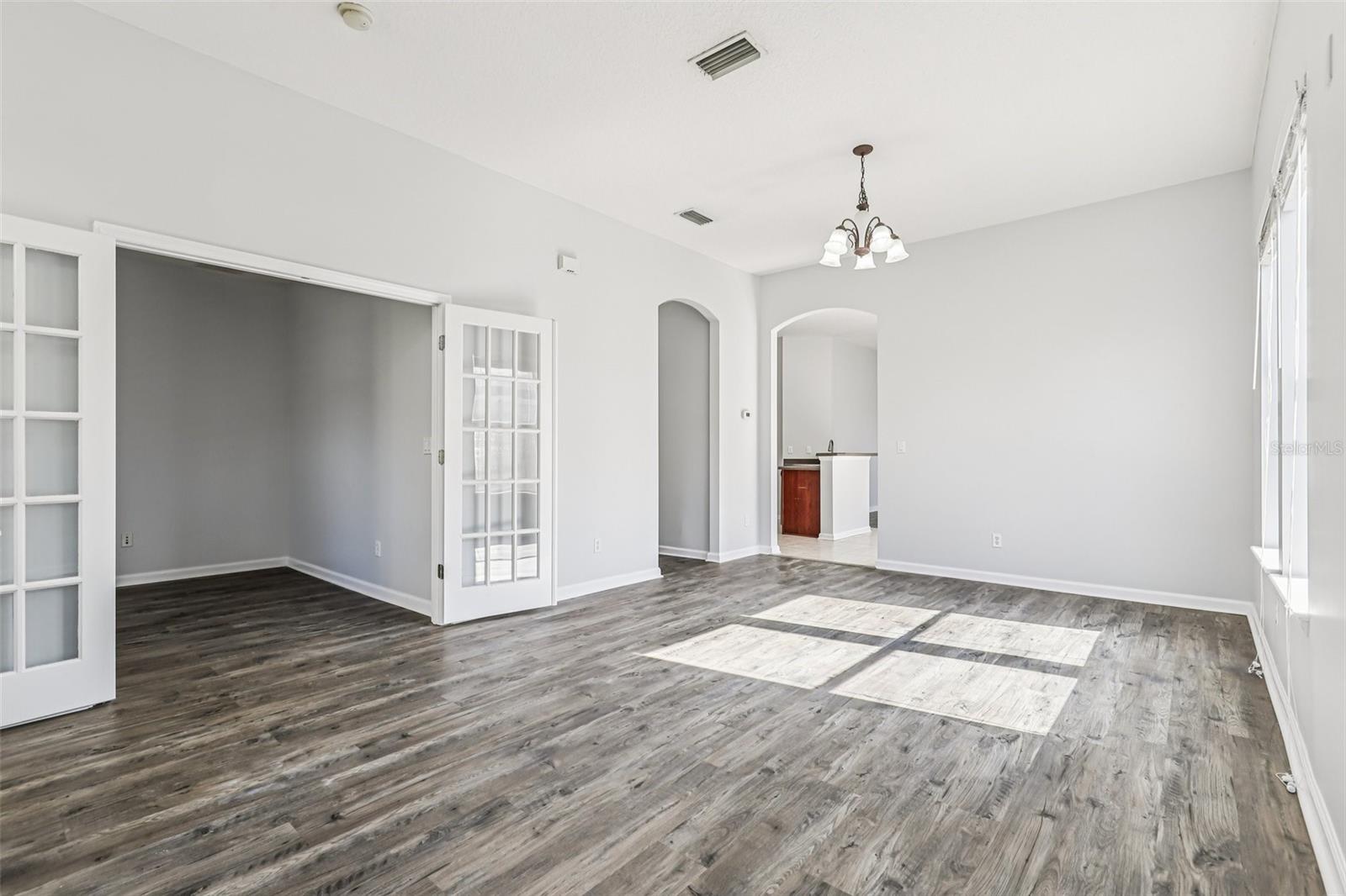 Image 19 of 40 For 5531 Huckleberry Trail S