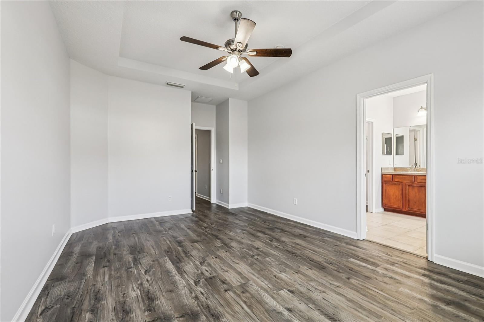 Image 22 of 40 For 5531 Huckleberry Trail S