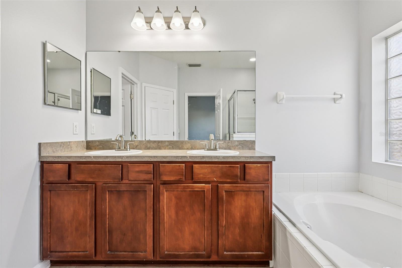 Image 25 of 40 For 5531 Huckleberry Trail S