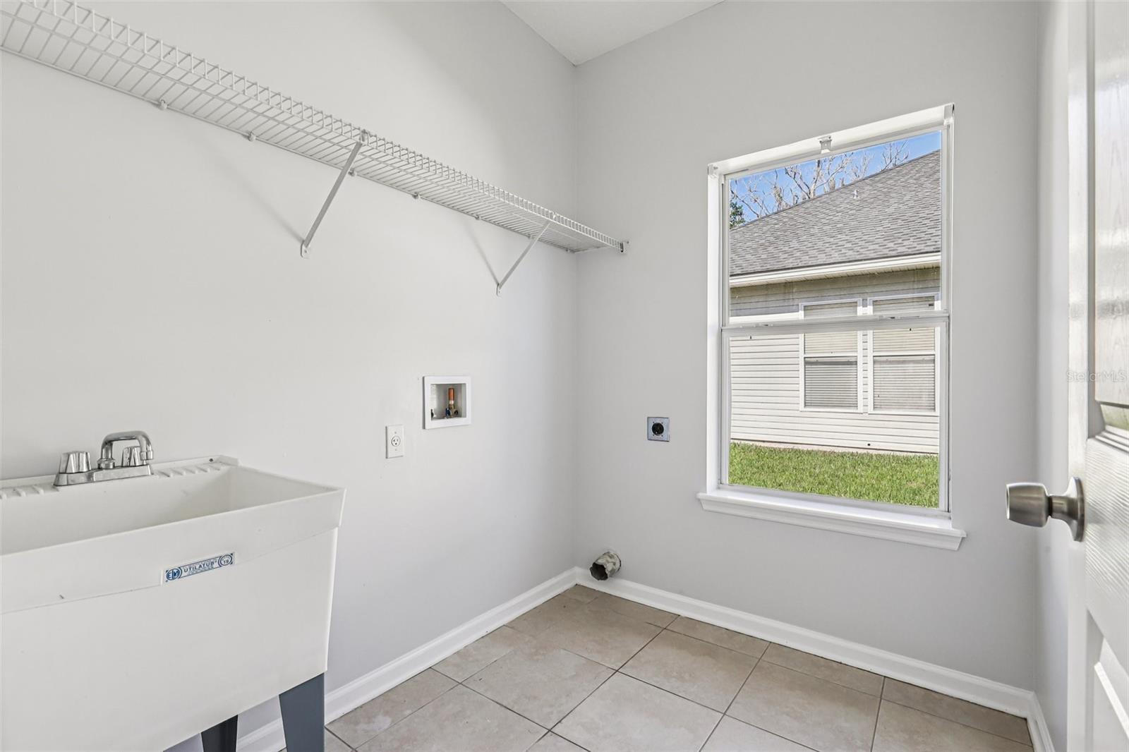 Image 34 of 40 For 5531 Huckleberry Trail S