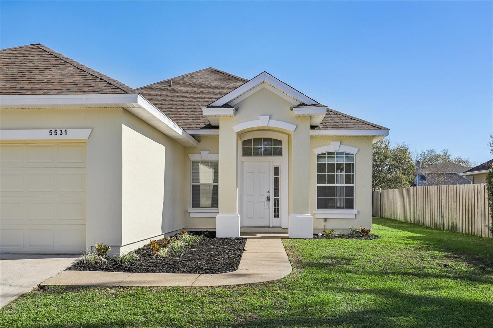 Image 4 of 40 For 5531 Huckleberry Trail S