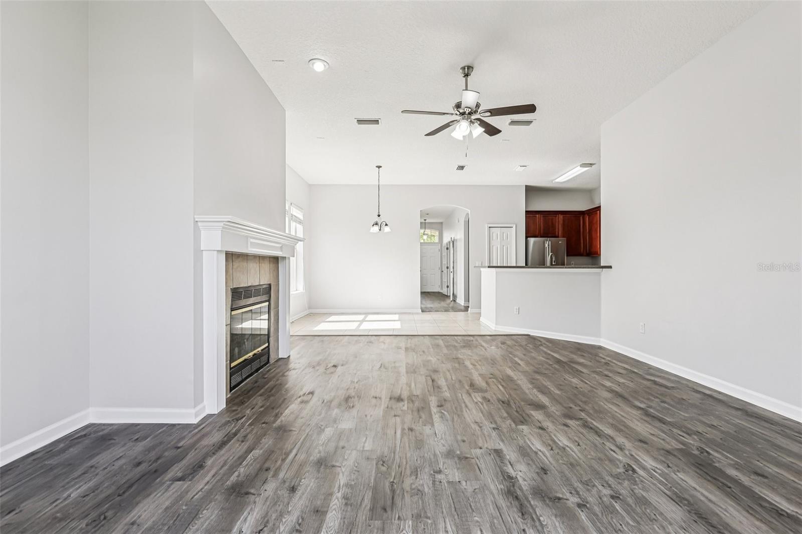 Image 8 of 40 For 5531 Huckleberry Trail S