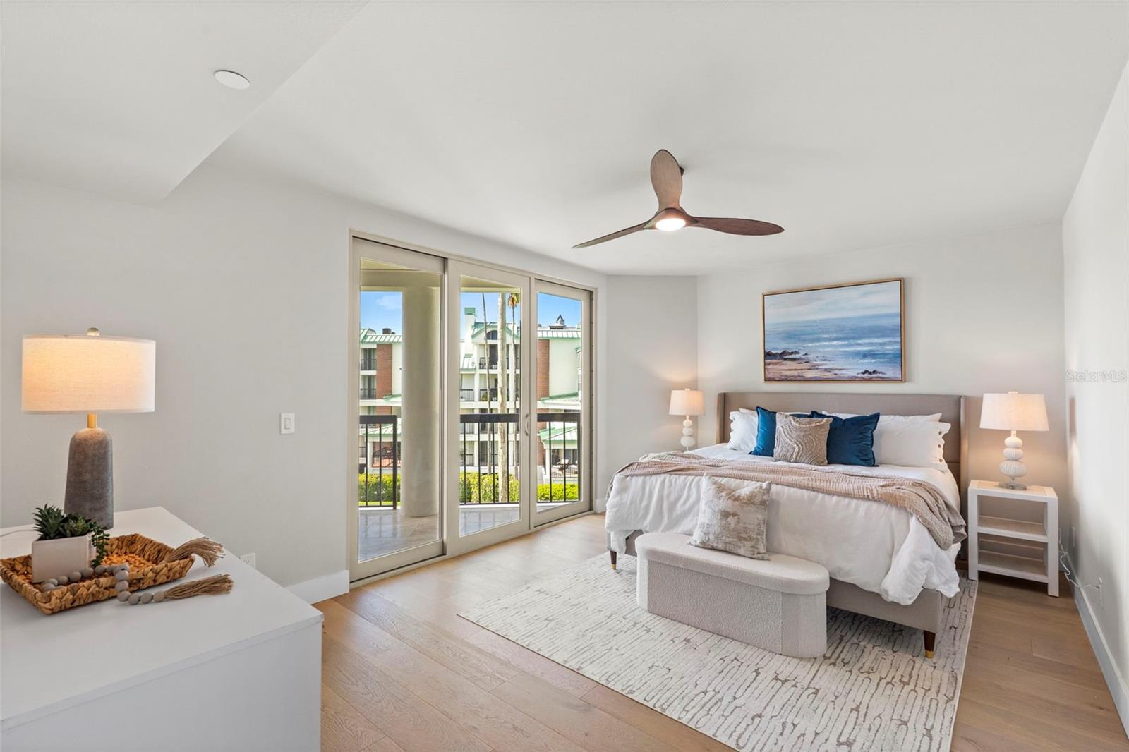 Image 19 of 50 For 943 Seddon Cove Way 943