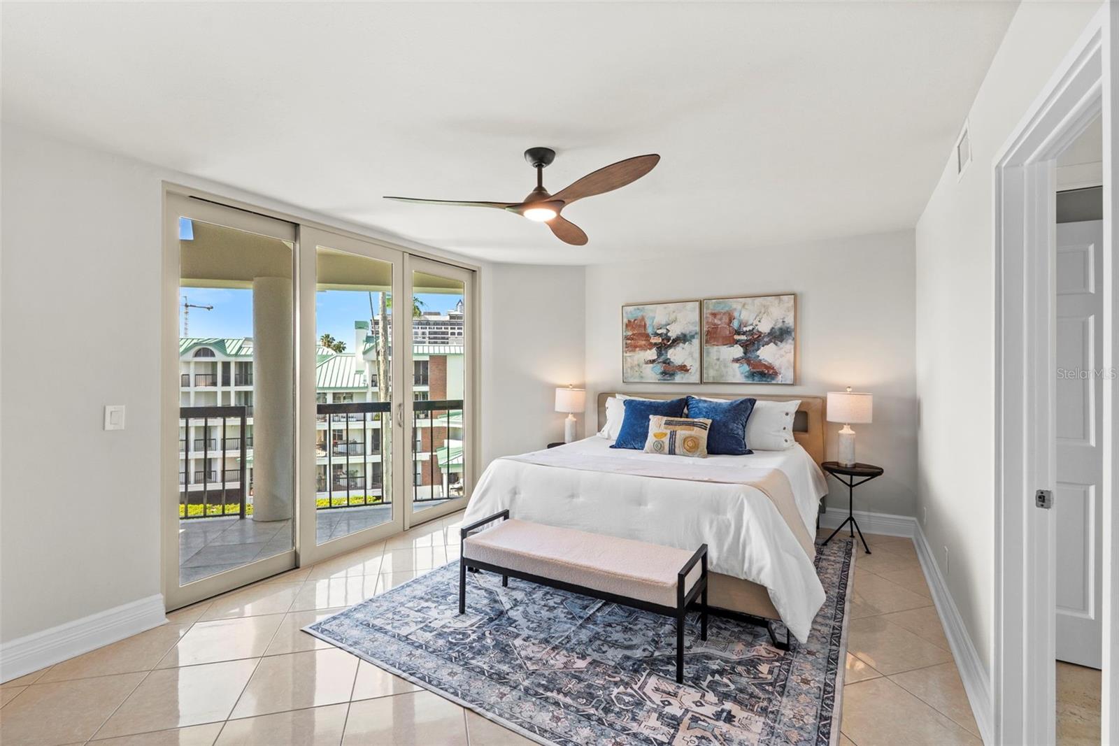 Image 26 of 50 For 943 Seddon Cove Way 943