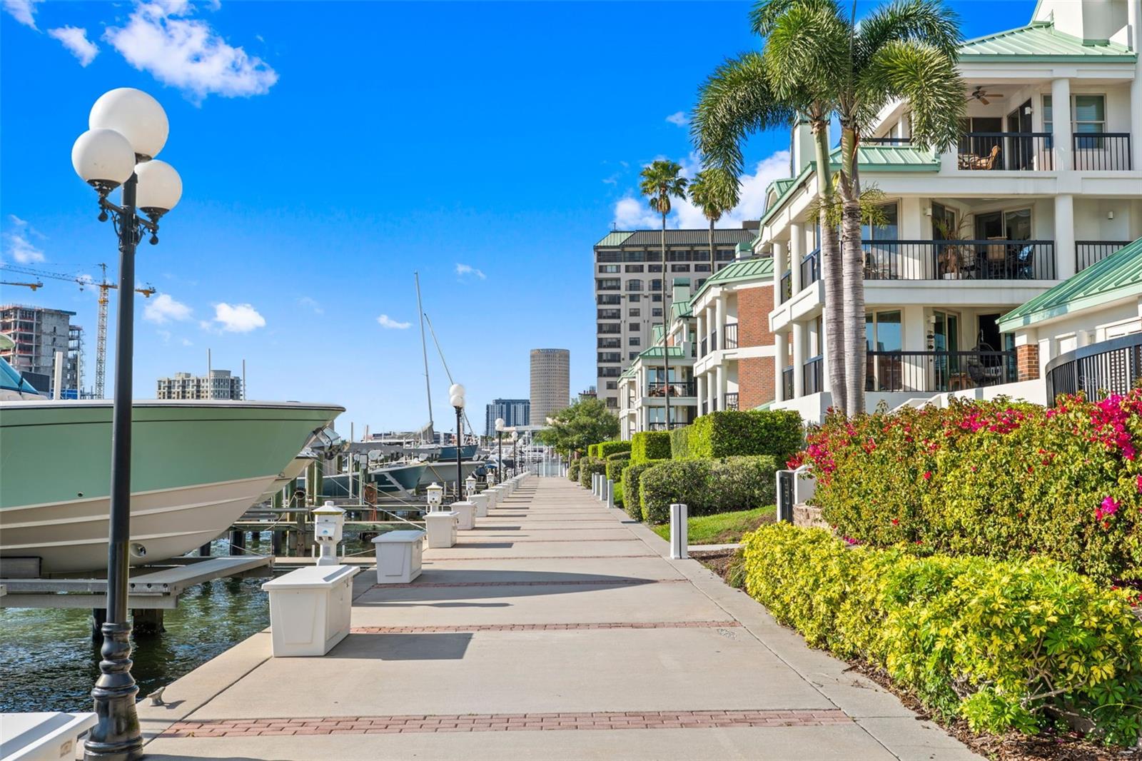 Image 41 of 50 For 943 Seddon Cove Way 943