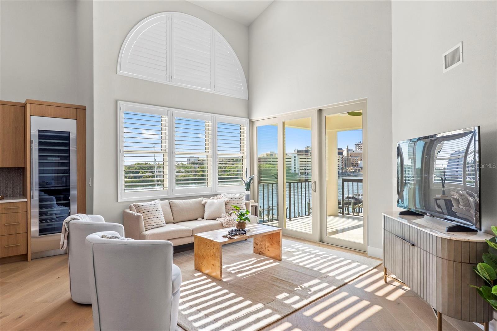 Image 5 of 50 For 943 Seddon Cove Way 943