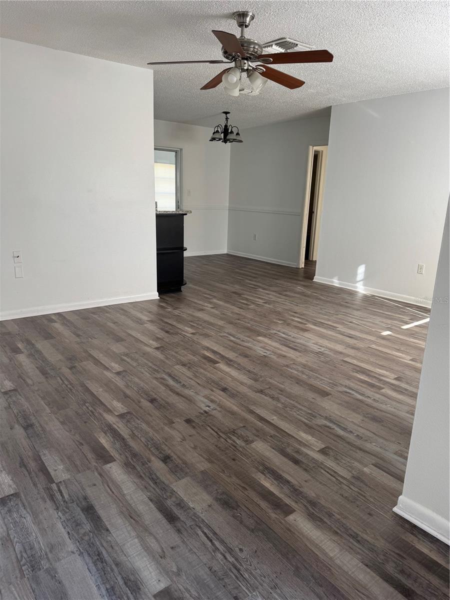 Image 3 of 26 For 2074 Dodge Street