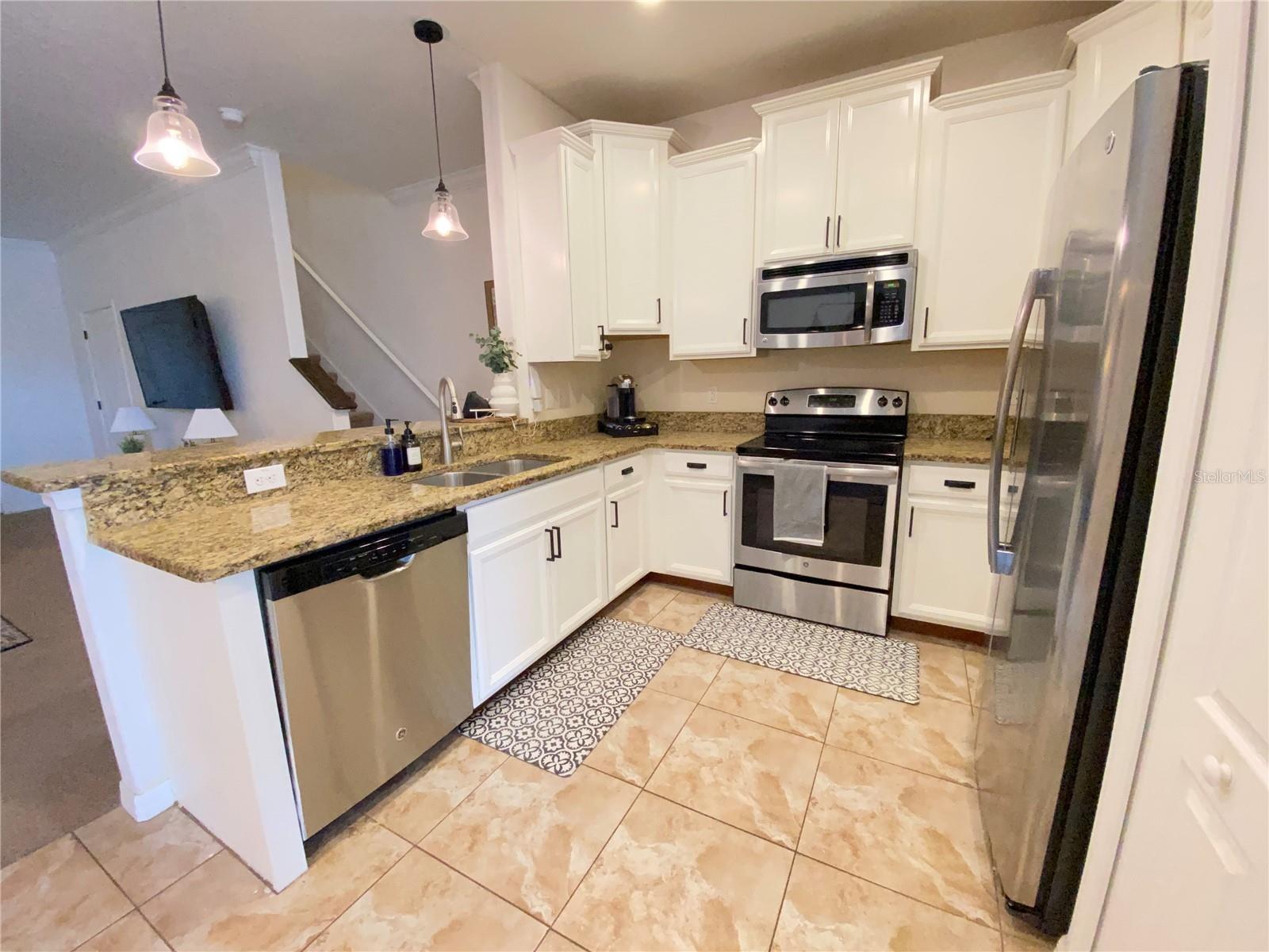 Image 16 of 42 For 12036 Greengate Drive