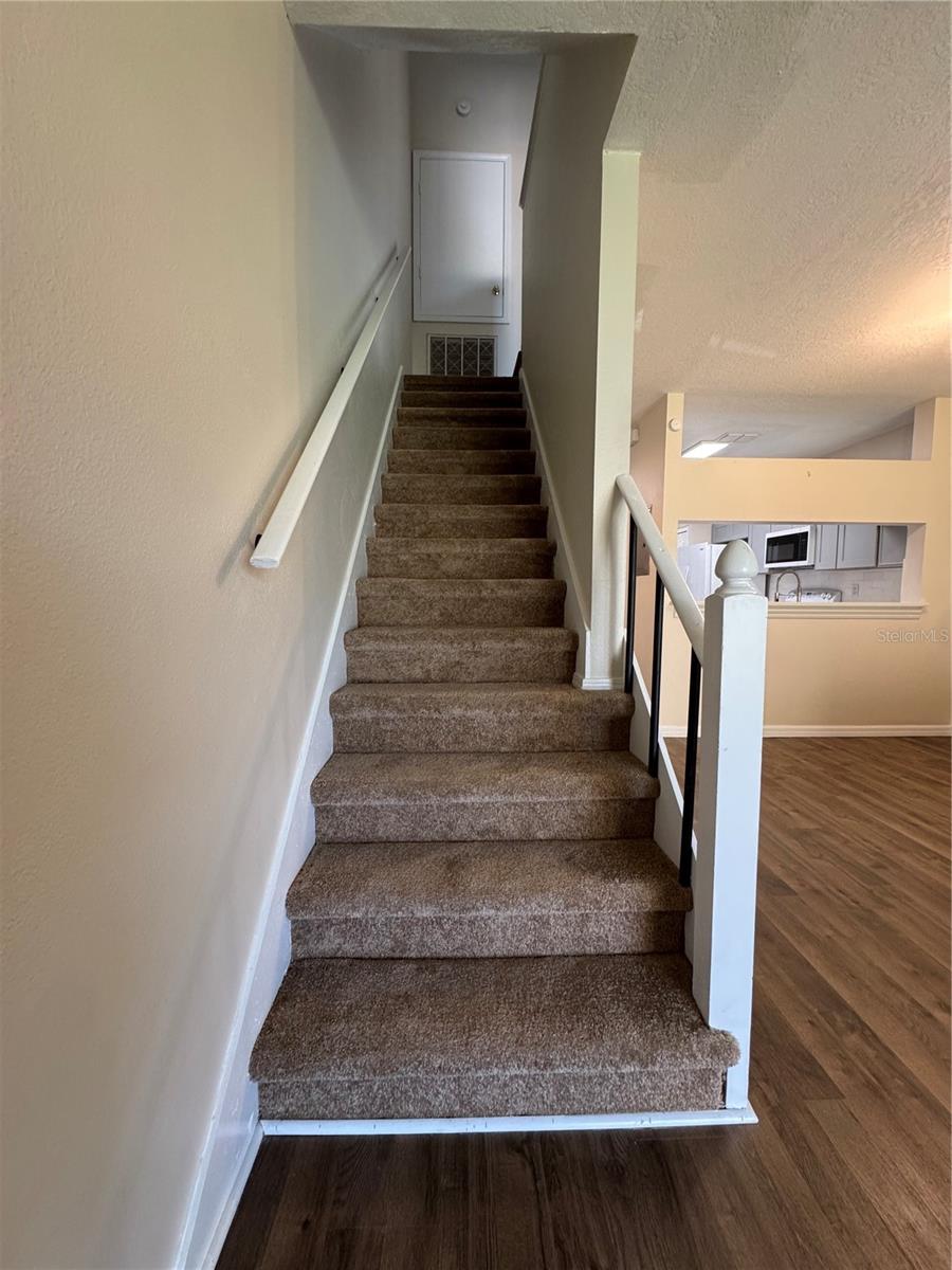 Listing photo id 8 for 1315 Standridge Drive