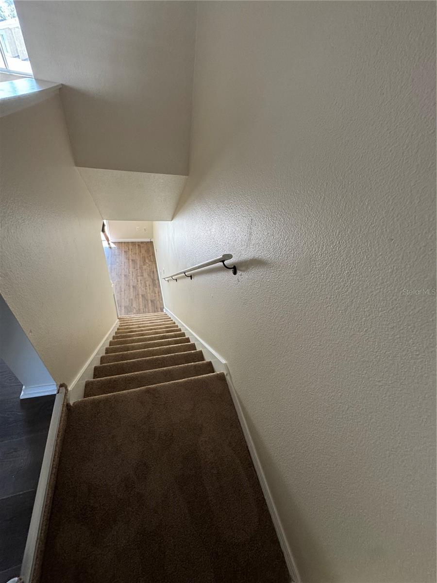 Listing photo id 9 for 1315 Standridge Drive