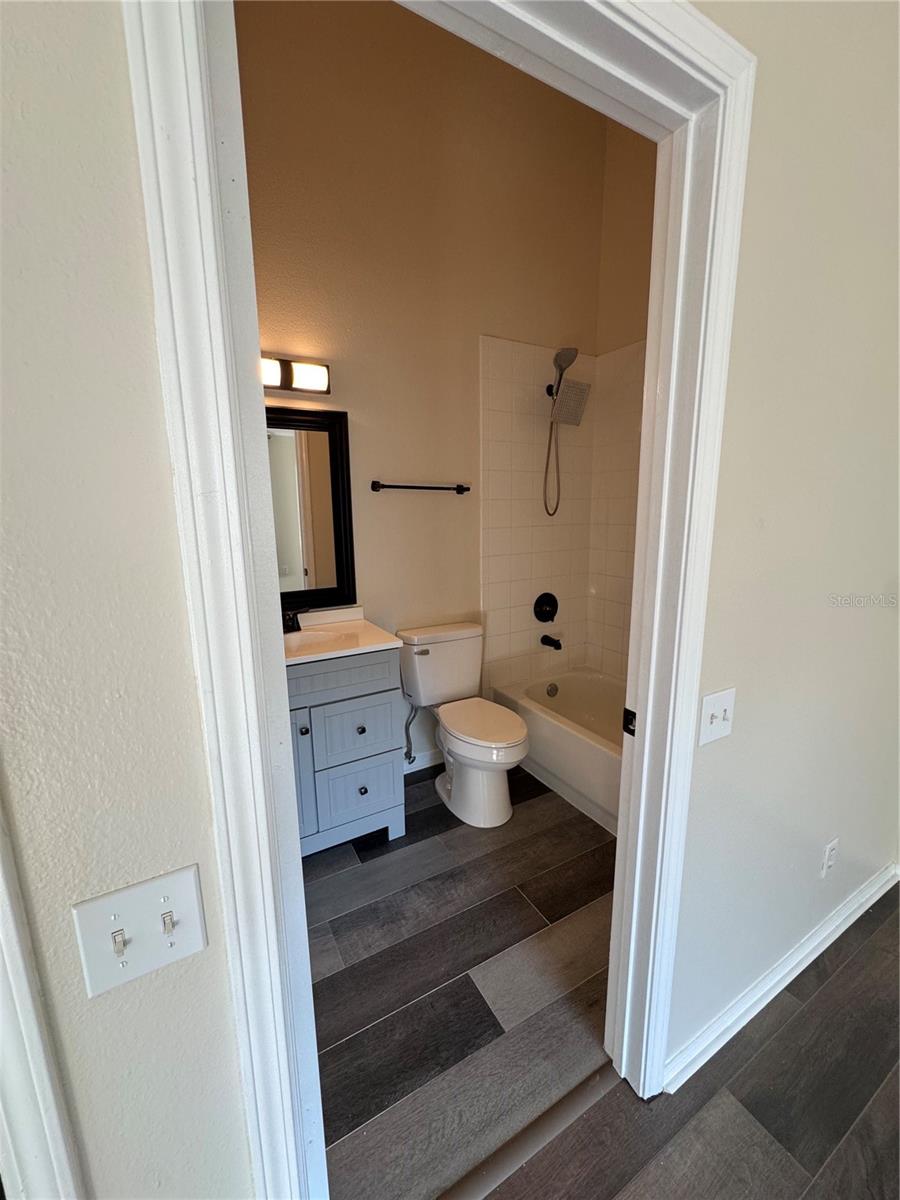 Listing photo id 15 for 1315 Standridge Drive