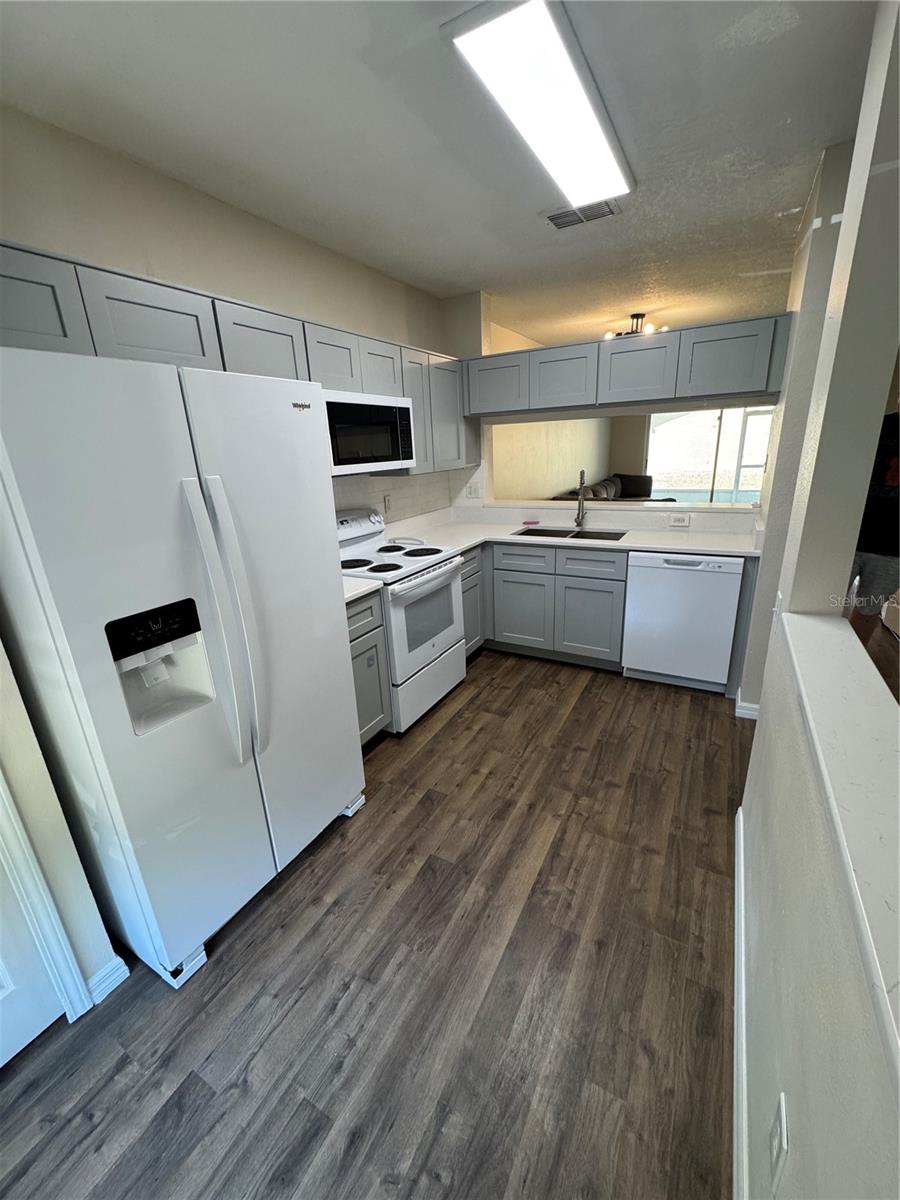 Listing photo id 1 for 1315 Standridge Drive