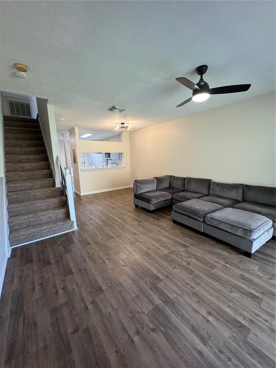 Listing photo id 6 for 1315 Standridge Drive