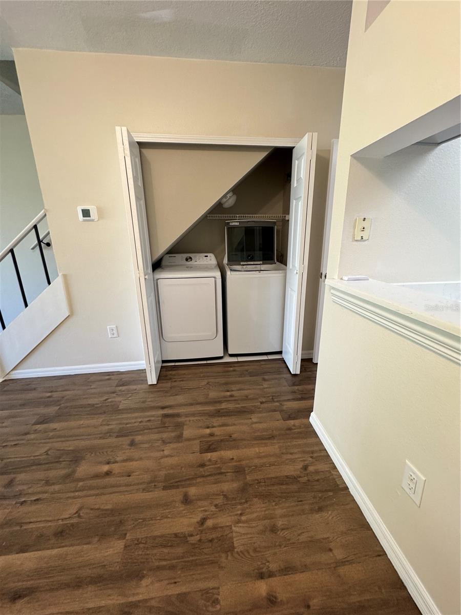 Listing photo id 7 for 1315 Standridge Drive